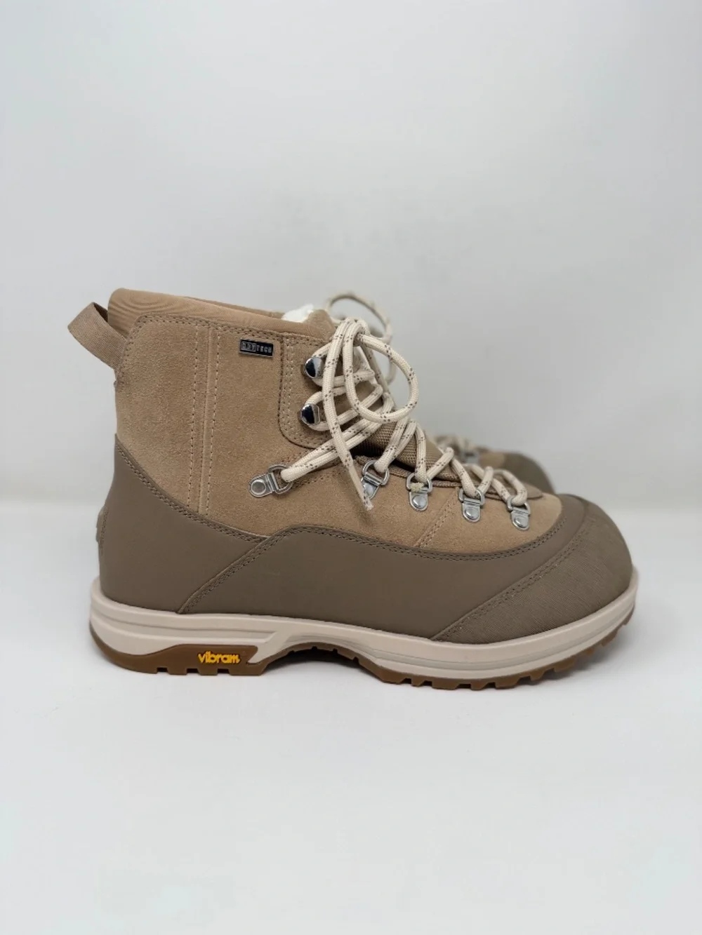 UGG women brecken